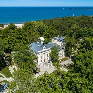 4* Hotel Dom Zdrojowy